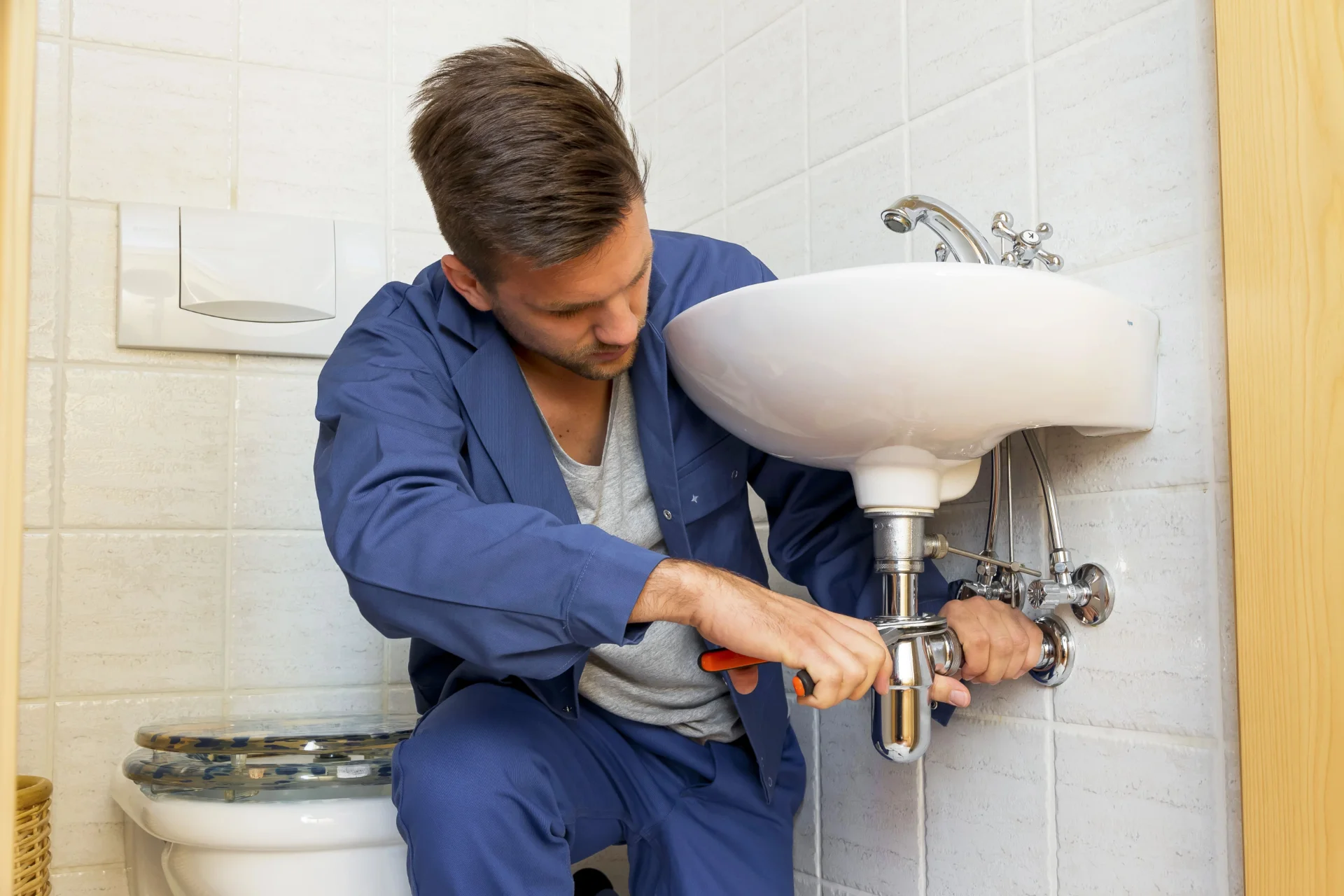 Plumber in Orillia providing professional plumbing service